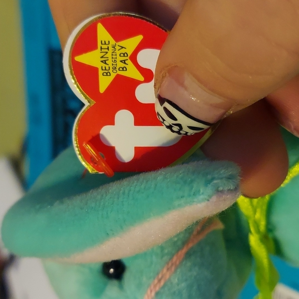 Loaded with errors. Hippity beanie baby